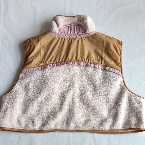 FP Movement by Free People Hit the Slopes Cropped Zip Up Vest Pink Tan Ivory XL - Picture 4 of 10
